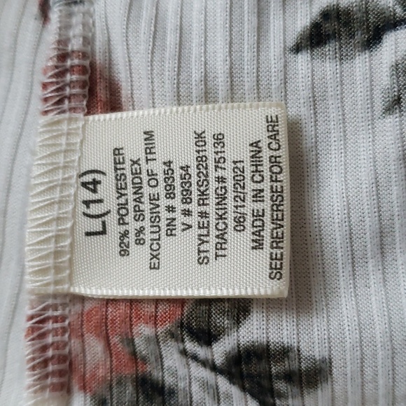 ☕ No Comment 2 piece Floral Top Set - Picture 8 of 12